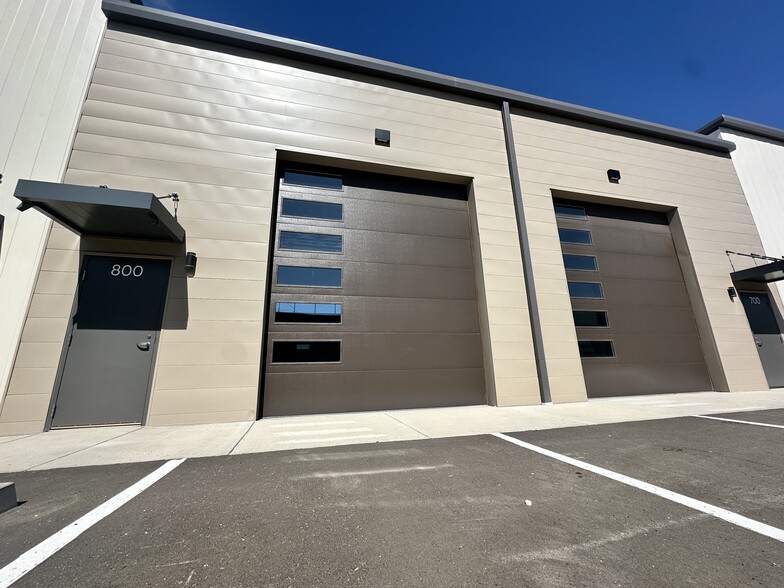 13833 E Briarwood Ave, Centennial, CO for sale - Building Photo - Image 2 of 17