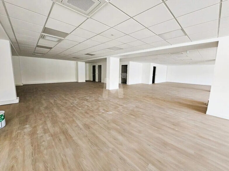 Office in Évry-Courcouronnes for lease - Interior Photo - Image 3 of 10