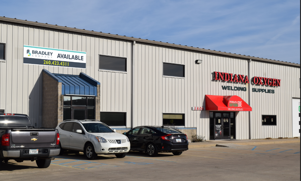 3806 Option Pass, Fort Wayne, IN for lease - Building Photo - Image 1 of 7