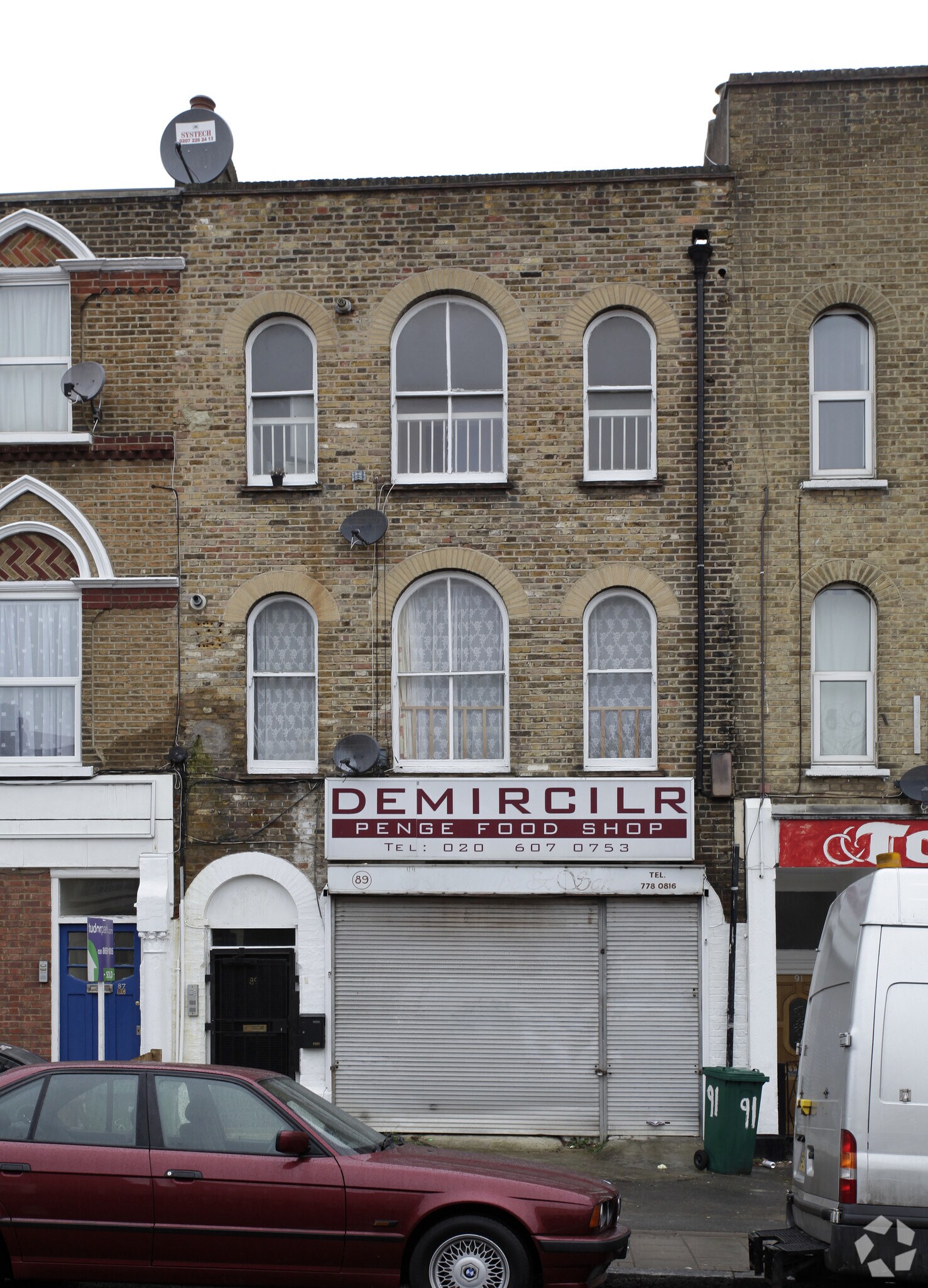 89 Maple Rd, London for sale Primary Photo- Image 1 of 1