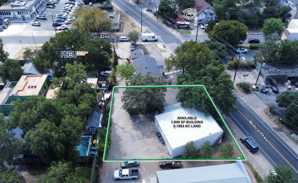 4207 Medical Pky, Austin, TX for lease - Building Photo - Image 2 of 7