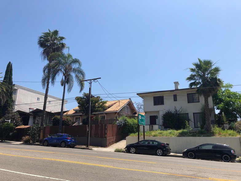 2042 N Cahuenga Blvd, Los Angeles, CA for sale - Building Photo - Image 2 of 4