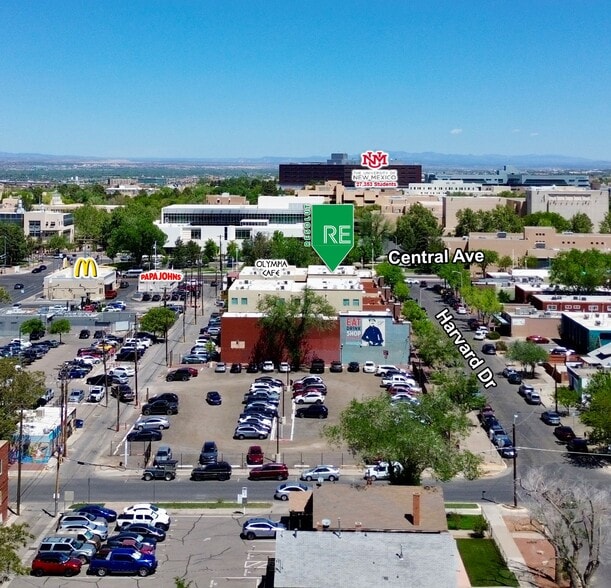 University Retail Sale Investment portfolio of 3 properties for sale on LoopNet.com - Building Photo - Image 3 of 7