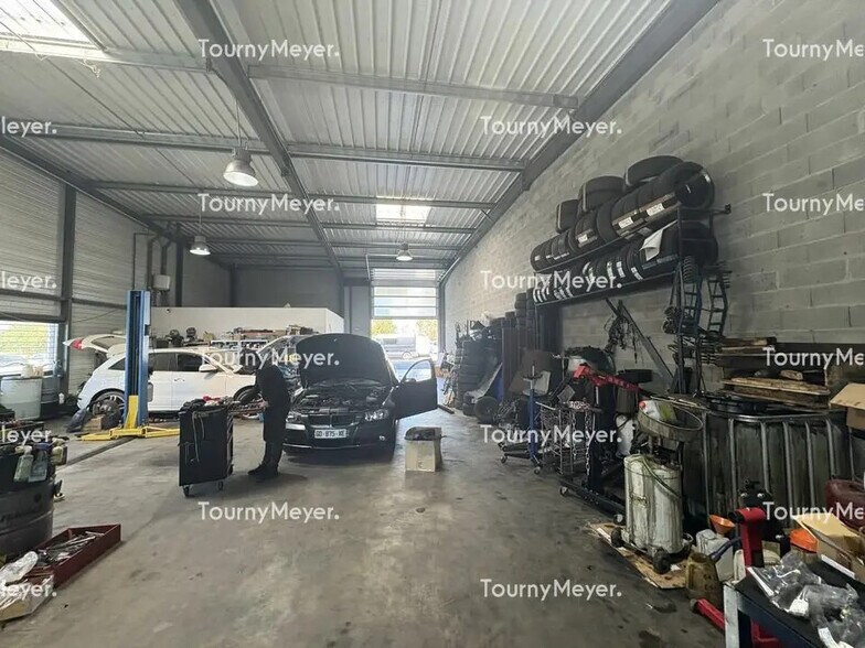 Office in Escalquens for lease - Interior Photo - Image 3 of 9