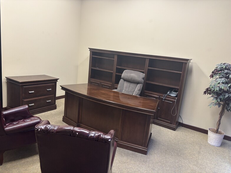 90 S Kyrene Rd, Chandler, AZ for lease - Building Photo - Image 2 of 11