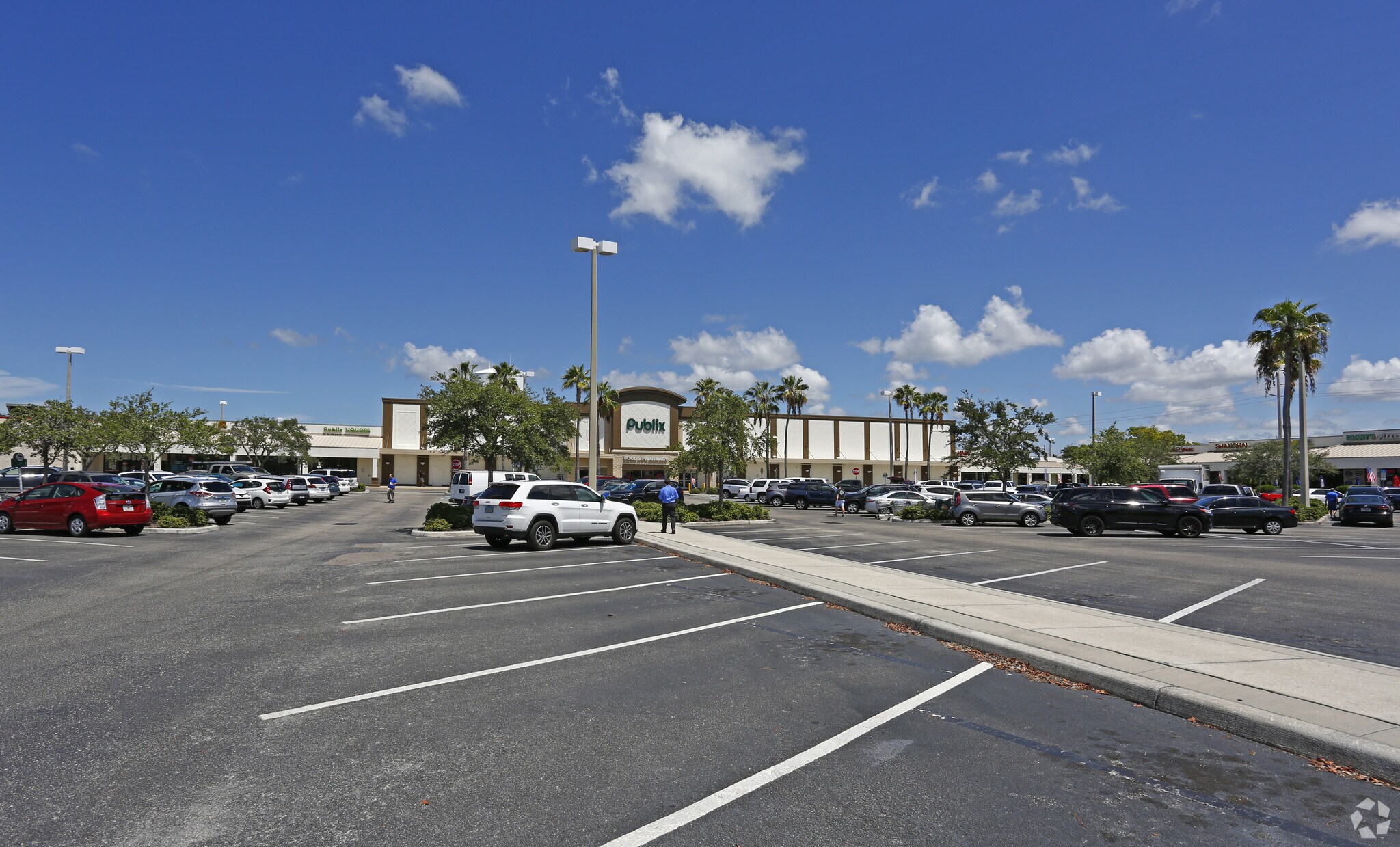 7208-7324 Manatee Ave W, Bradenton, FL 34209 - Beachway Plaza | LoopNet.com
