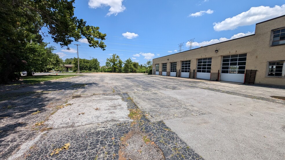 4811 Harlem Ave, Berwyn, IL for lease - Building Photo - Image 2 of 4