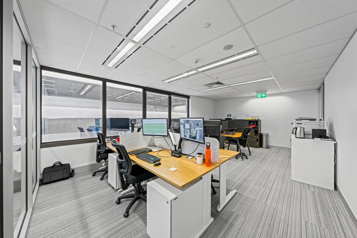 10 Market St, Brisbane City, QLD 4000 - Unit 807 - - Interior Photo - Image 2 of 3