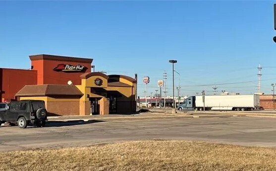 2320 S Princeton St, Ottawa, KS for sale - Primary Photo - Image 1 of 1