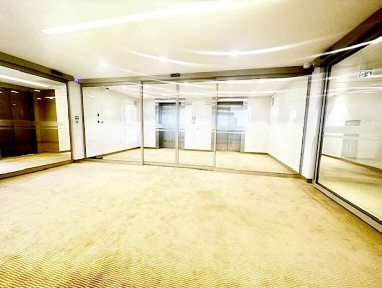 16 Boulevard Du Général Leclerc, Clichy, HDS 92110 - Unit Lot 1 -  - Interior Photo - Image 1 of 9