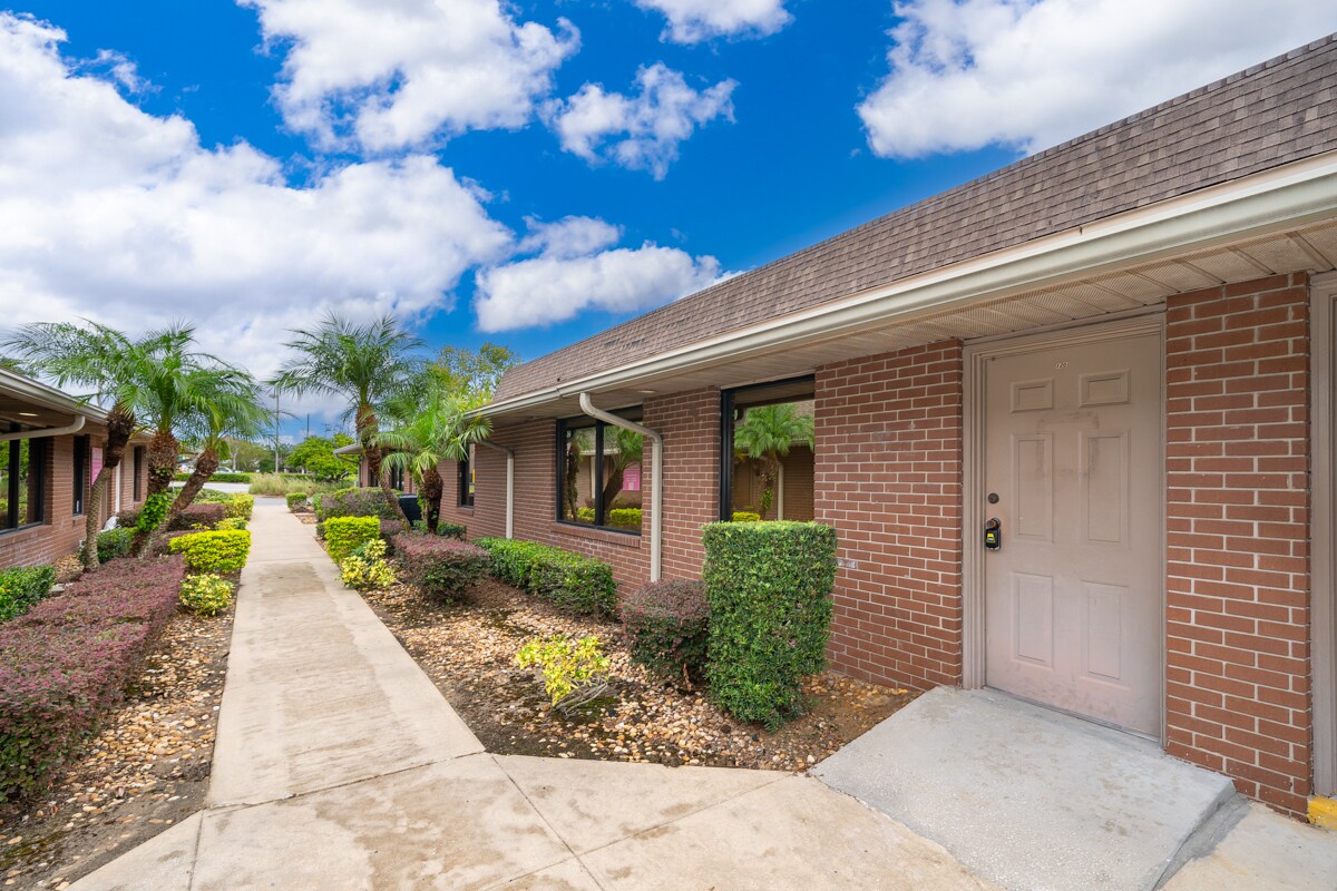 13330 W Colonial Dr, Winter Garden, FL for lease Building Photo- Image 1 of 38