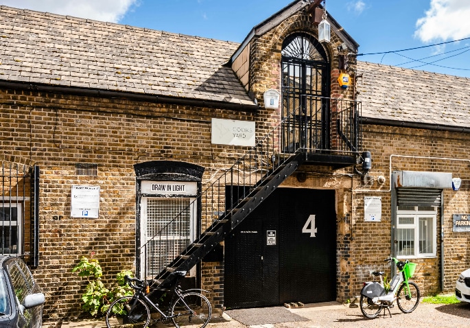 82-88 Mile End Rd, London for sale - Primary Photo - Image 1 of 1