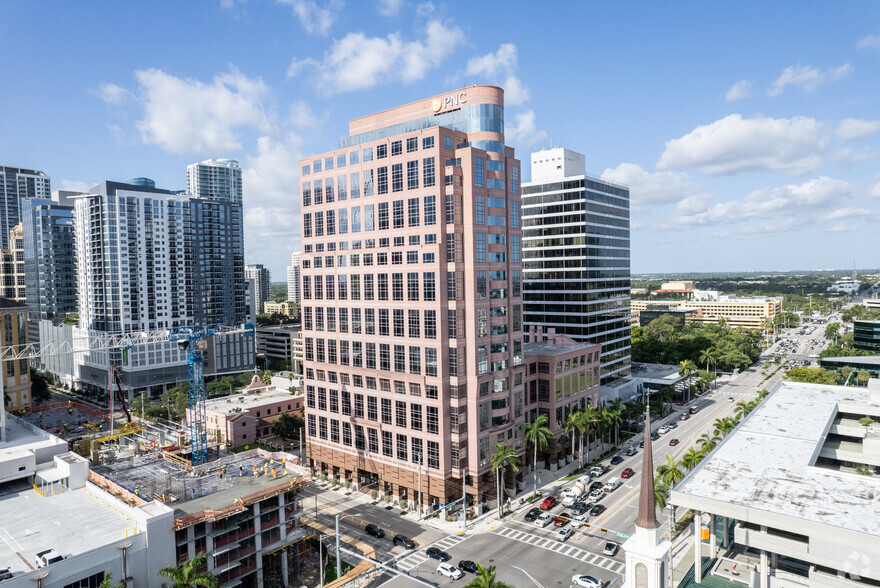 200 E Broward Blvd, Fort Lauderdale, FL for lease - Building Photo - Image 1 of 13