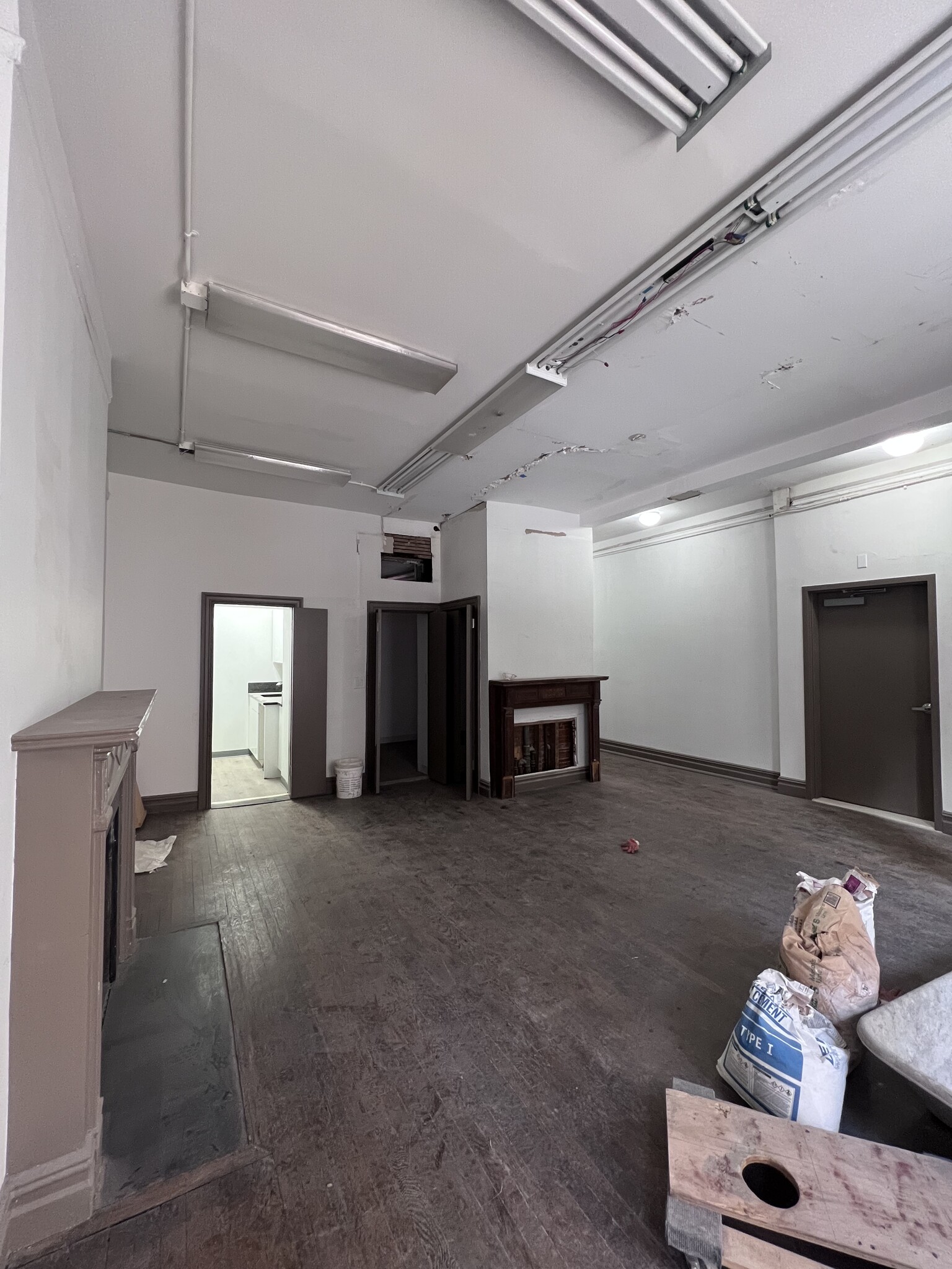 823-825 Madison Ave, New York, NY for lease Interior Photo- Image 1 of 24