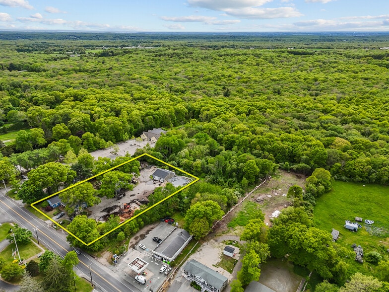 819-821 Main Rd, Westport, MA for sale - Aerial - Image 2 of 11