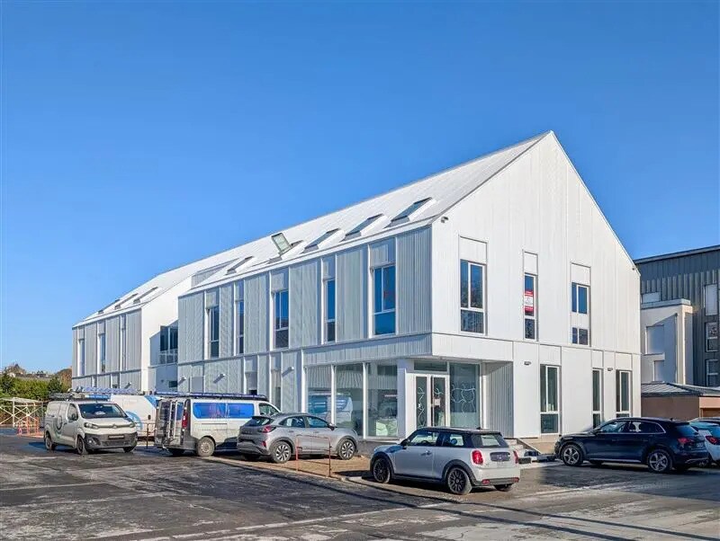 Location Bureaux 314 m² - Photo 1