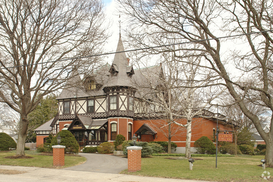 607 Chestnut St, Manchester, NH for sale - Primary Photo - Image 1 of 1