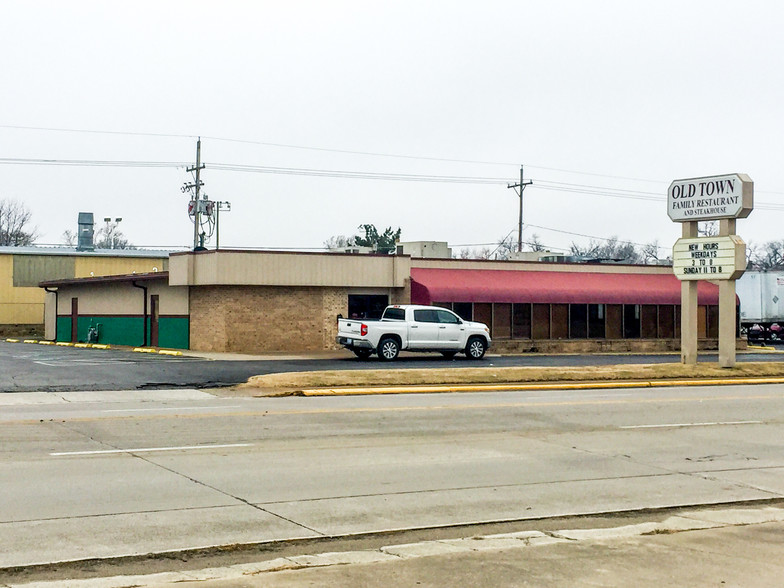 1000 Main St, Parsons, KS for sale - Building Photo - Image 1 of 1