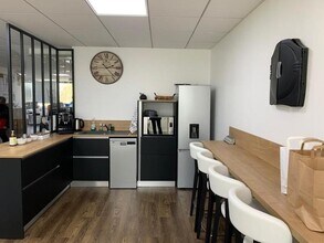 Office in Courbevoie for lease Interior Photo- Image 2 of 5