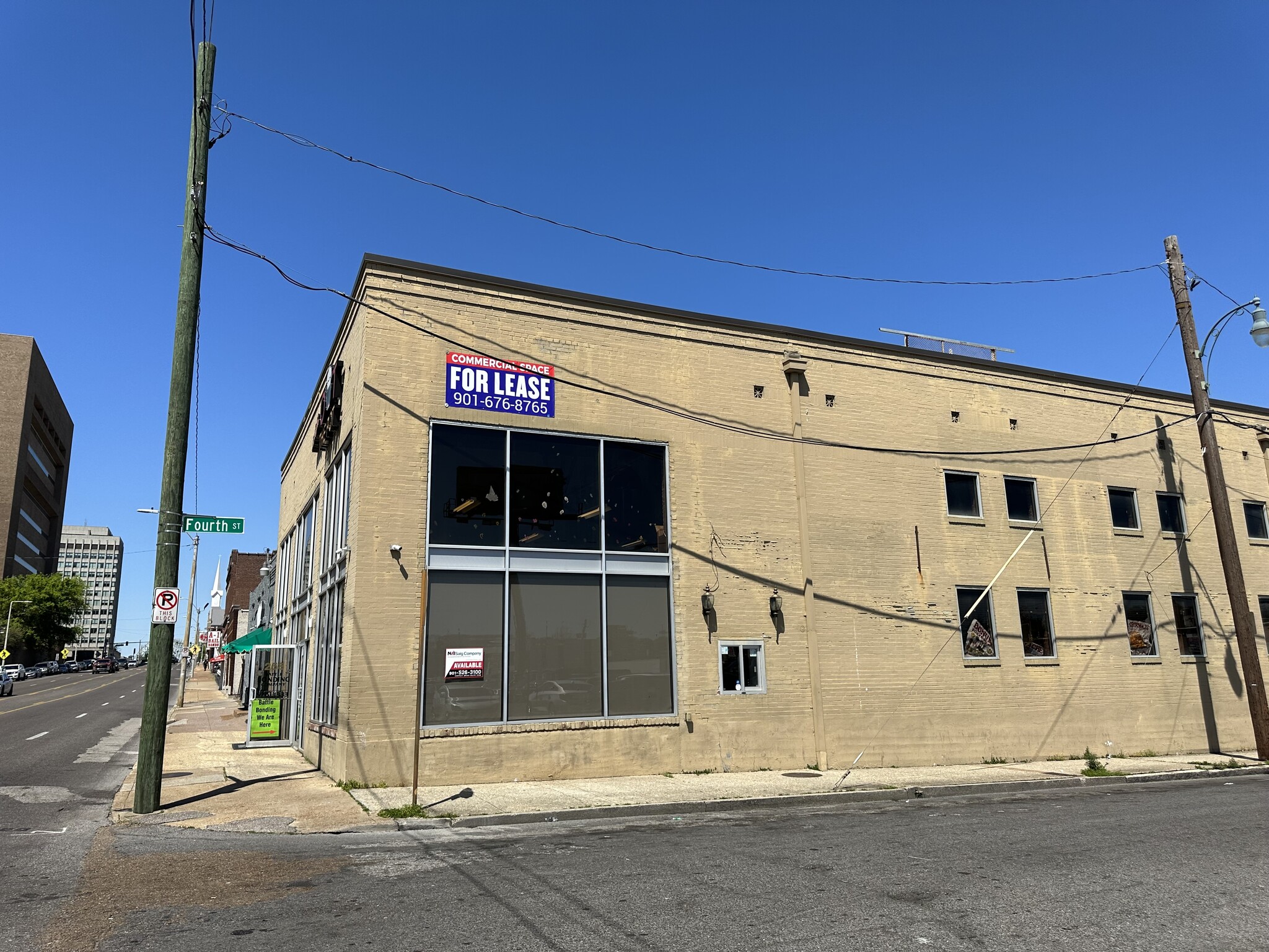 258 Poplar Ave, Memphis, TN for lease Building Photo- Image 1 of 18