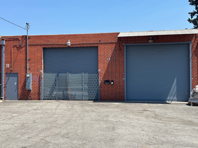 4611 Sheila St, Commerce, CA for lease - Building Photo - Image 1 of 14