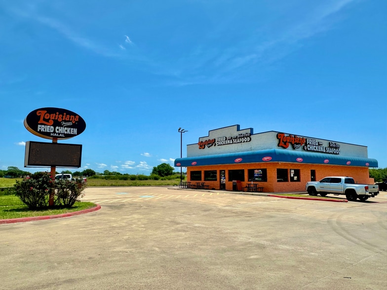 5400 Avenue I, Rosenberg, TX for lease - Building Photo - Image 2 of 4