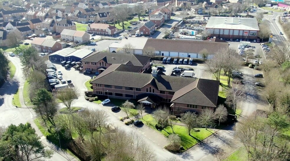 Horton Av, Devizes for lease - Primary Photo - Image 1 of 7