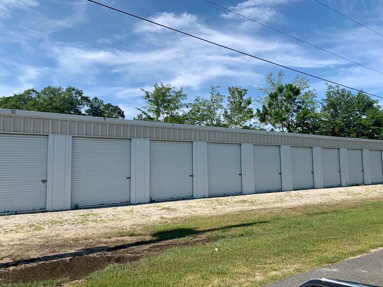 Stage Properties / Beach Haven Apartment Baxley, GA for Sale