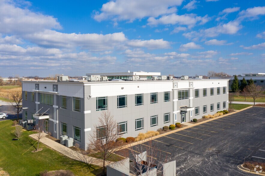 18660 Graphics Dr, Tinley Park, IL for sale - Building Photo - Image 3 of 4