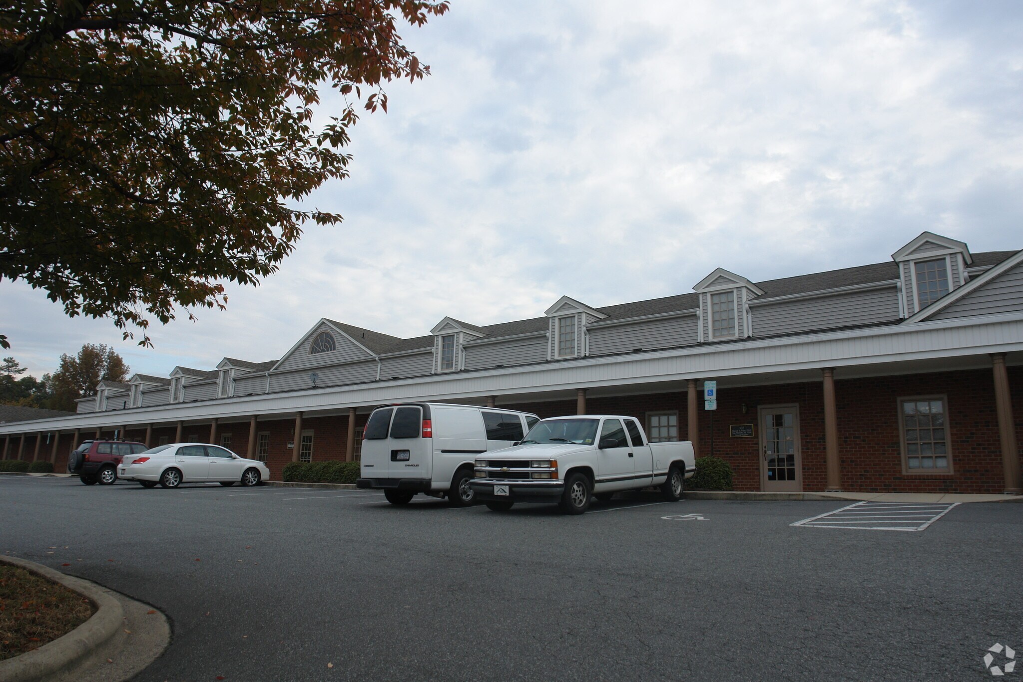 411 Billingsley Rd, Charlotte, NC 28211 Billingsley Medical Dental