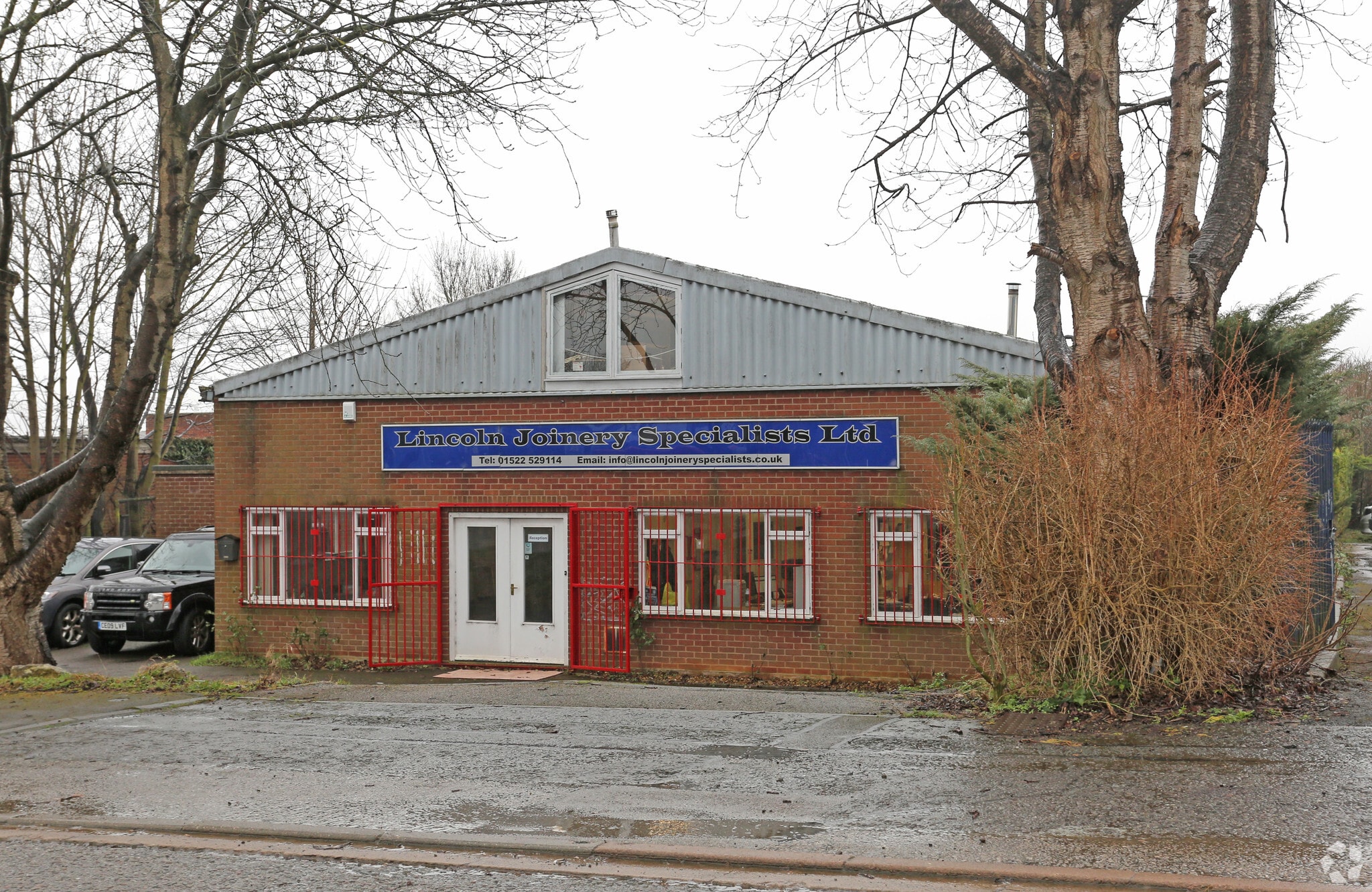 8 Crofton Dr, Lincoln for sale Primary Photo- Image 1 of 1