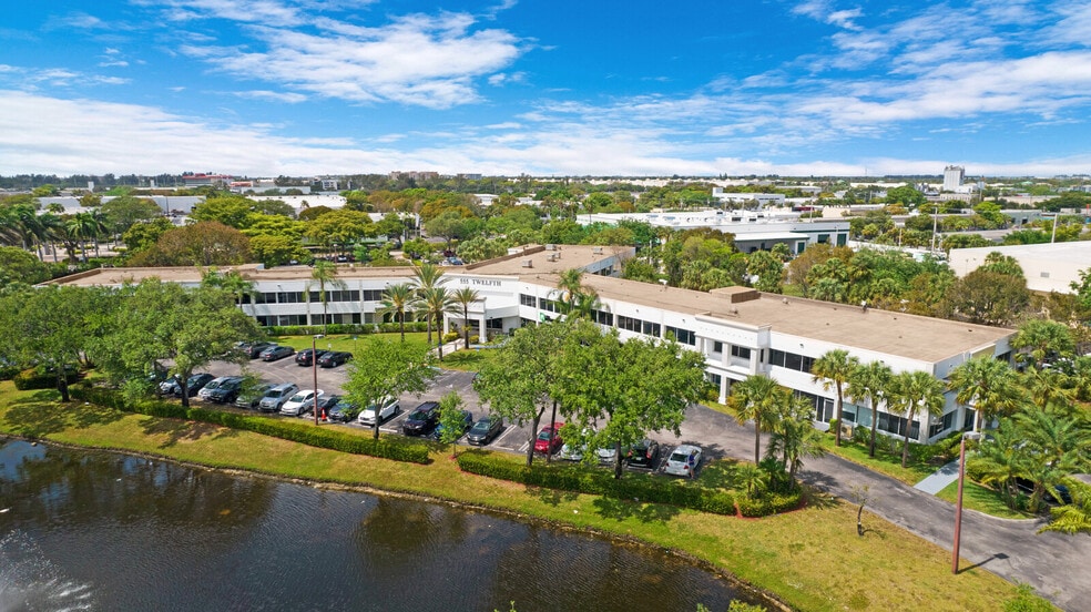 555 S Andrews Ave, Pompano Beach, FL for lease - Building Photo - Image 2 of 15