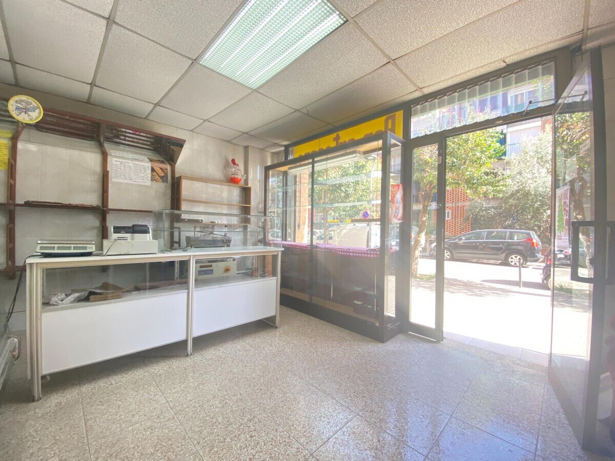 Terrassa, BAR 08223 - - - Interior Photo - Image 1 of 23