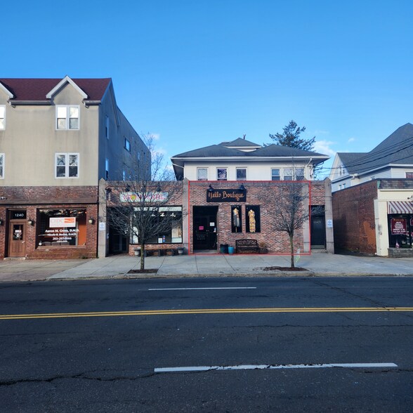 1242-1246 Whitney Ave, Hamden, CT for lease - Building Photo - Image 1 of 24
