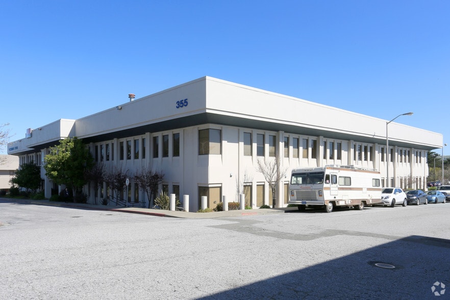 355 Gellert Blvd, Daly City, CA for lease - Building Photo - Image 3 of 4