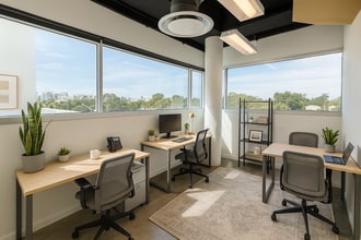 1680 Fruitville Rd, Sarasota, FL for lease Interior Photo- Image 1 of 1