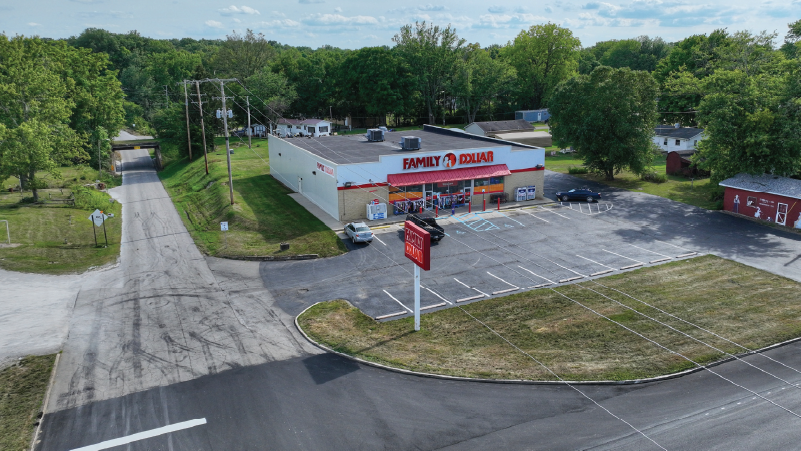 814 E 2nd St, Veedersburg, IN for sale - Building Photo - Image 1 of 5