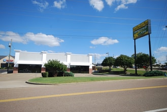1932 Highway 45 Byp, Jackson, TN for lease Building Photo- Image 1 of 34