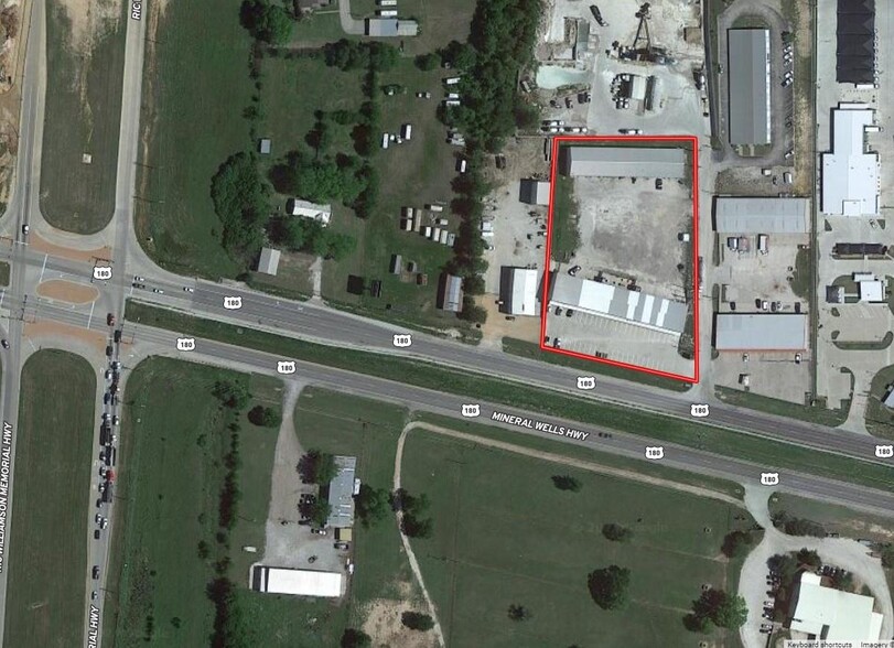 1886 Mineral Wells Hwy, Weatherford, TX for lease - Building Photo - Image 2 of 8