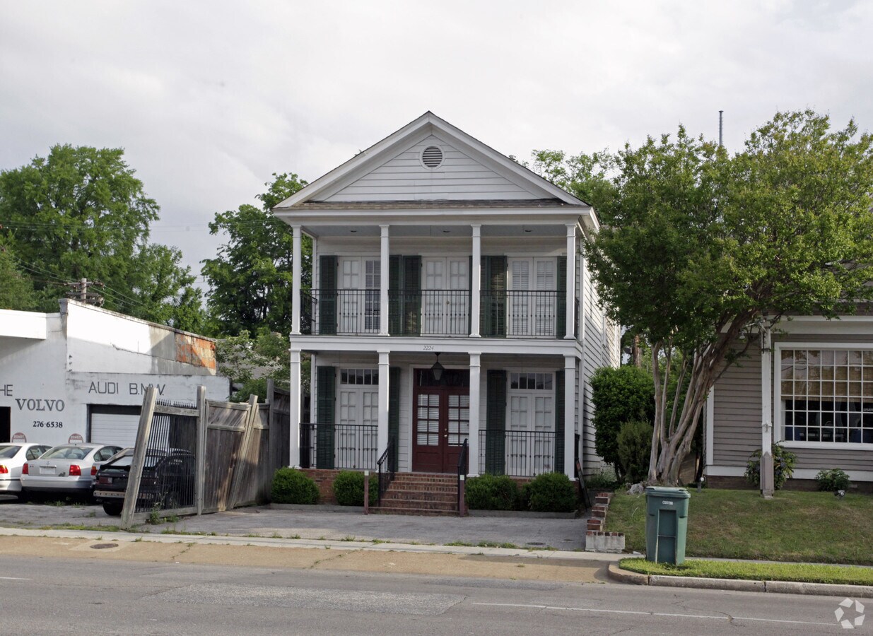 2224 Central Ave, Memphis, TN 38104