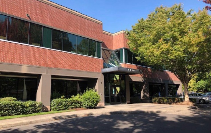 4710 Village Plaza Loop, Eugene, OR for lease - Building Photo - Image 2 of 5