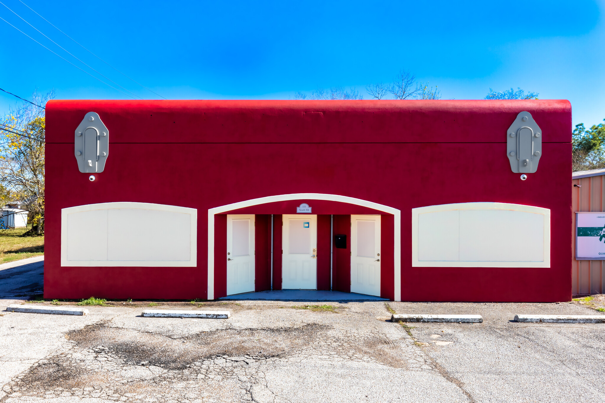 111 S 8th St, La Porte, TX for sale Primary Photo- Image 1 of 14