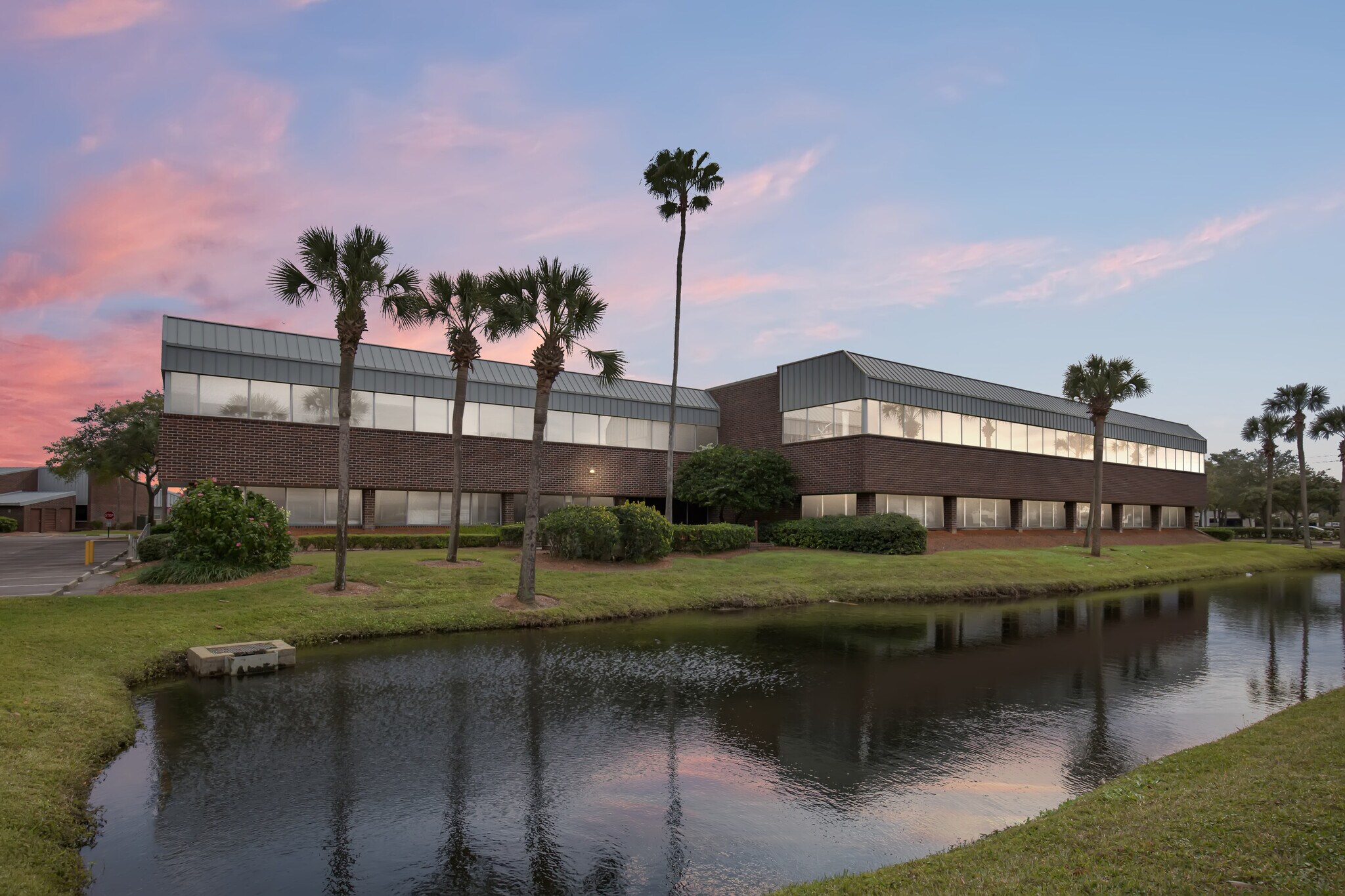Office Depot North Dale Mabry Highway Tampa Fl 10006 N Dale Mabry Hwy, Tampa, FL 33618 - Bldg 6 | LoopNet