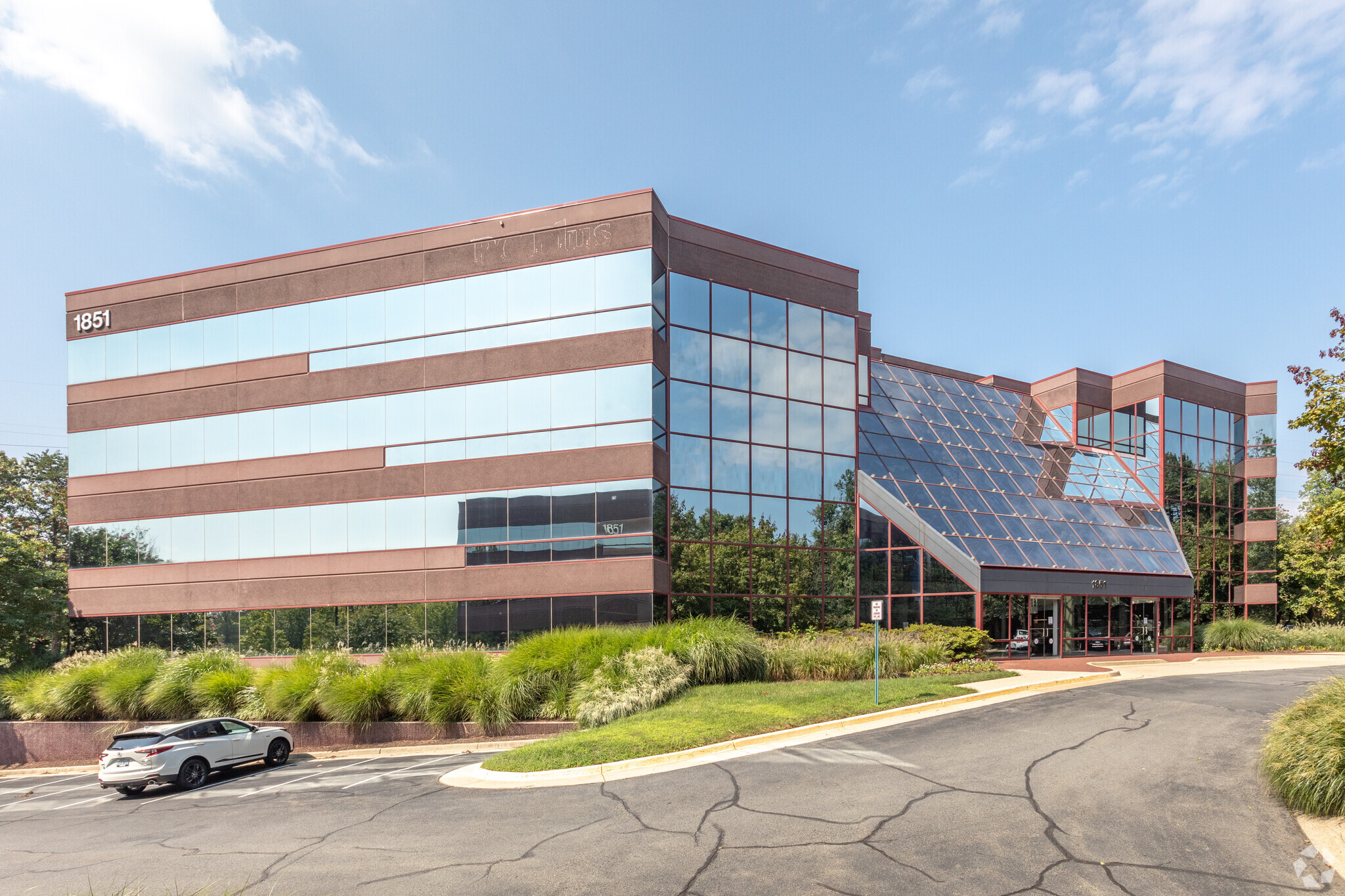 1851 Alexander Bell Dr, Reston, VA for lease Building Photo- Image 1 of 12