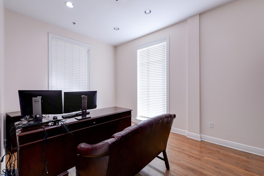 1221 24th Ave, Meridian, MS for lease - Interior Photo - Image 2 of 15