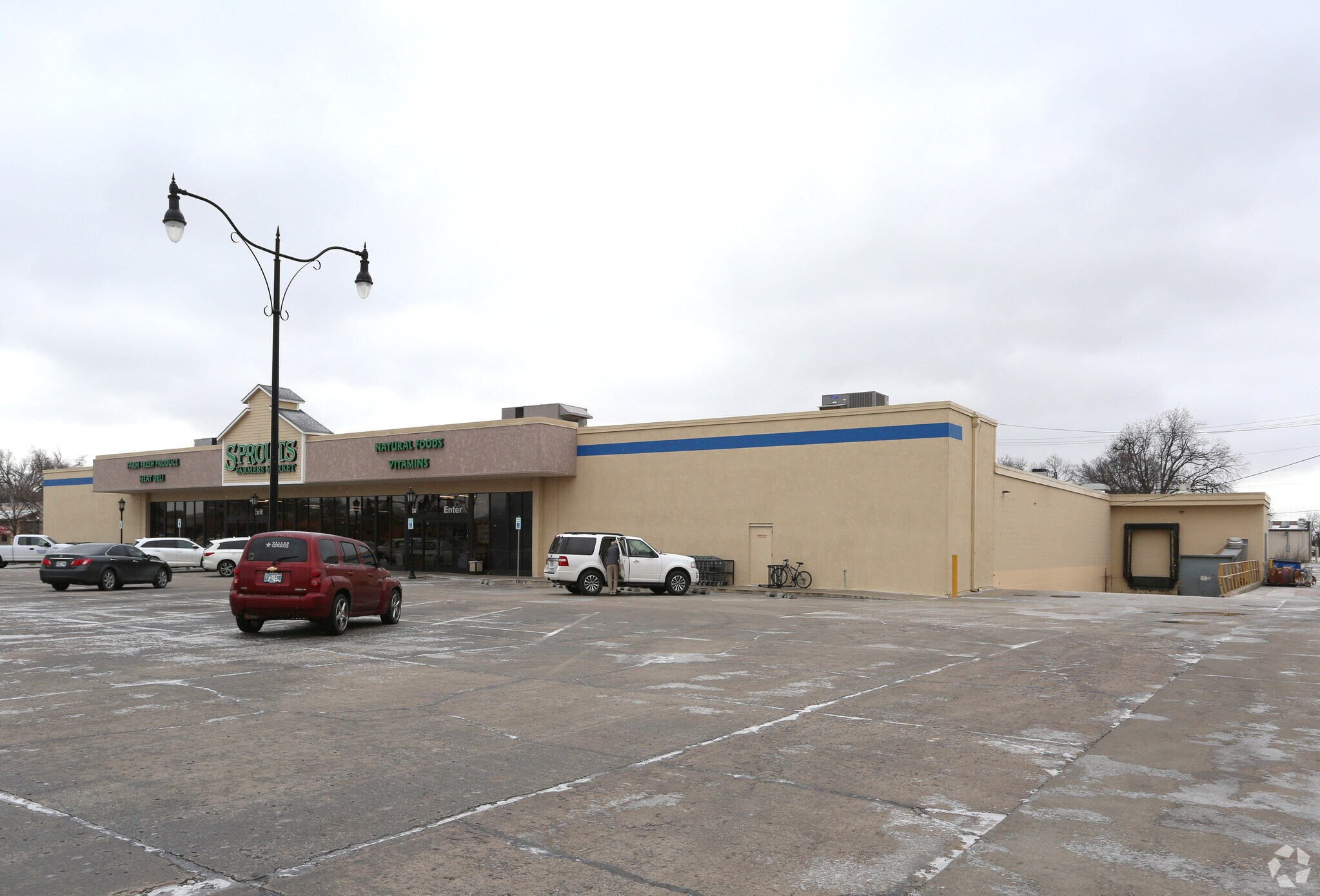 24 E 2nd St, Edmond, OK for sale Primary Photo- Image 1 of 1