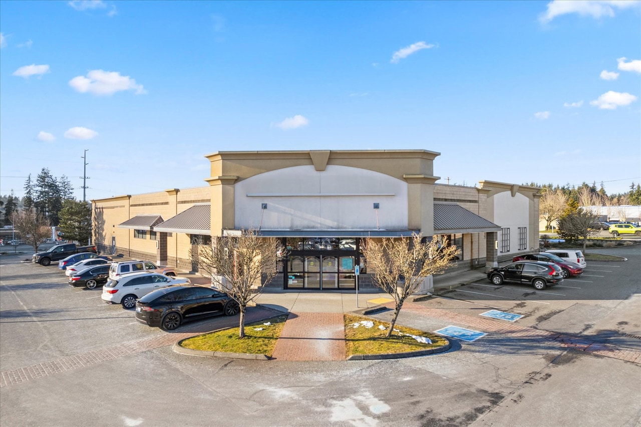 18001 Bothell Everett-- Hwy, Bothell, WA for lease Building Photo- Image 1 of 1