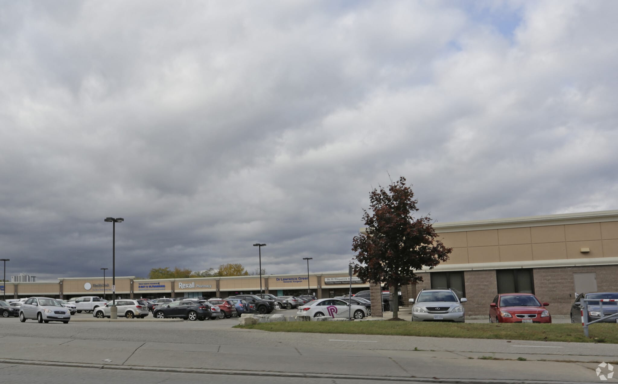 350 Conestoga Blvd, Cambridge, ON N1R 7L7 Canamera Medical Centre