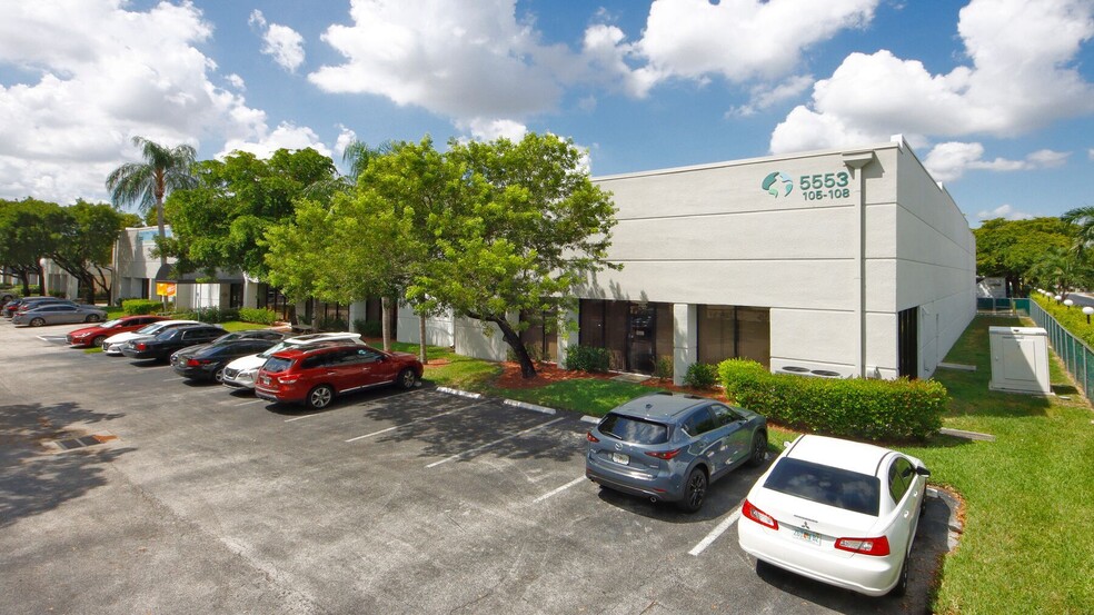 5553 Anglers Ave, Fort Lauderdale, FL for lease - Building Photo - Image 2 of 2