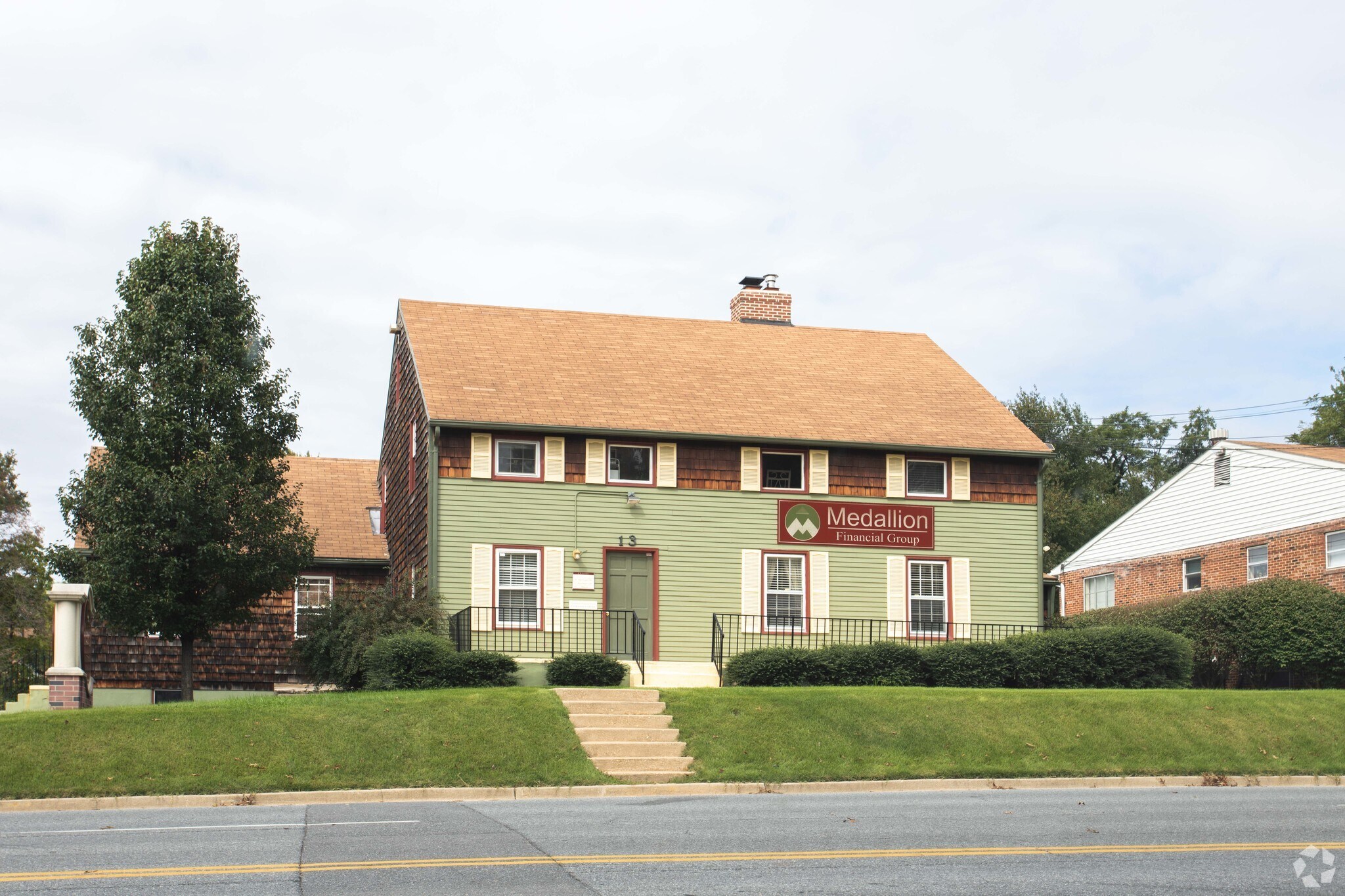 13-15 E Deer Park Dr, Gaithersburg, MD for lease Primary Photo- Image 1 of 6
